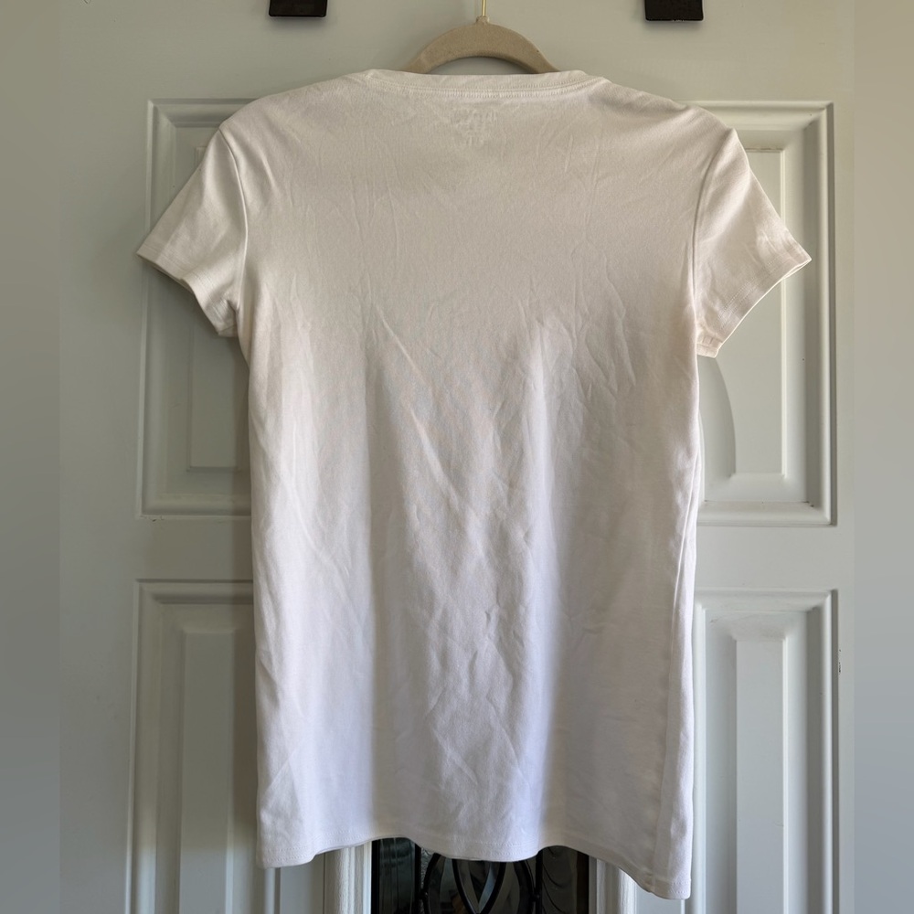 Kirkland Signature Women's white Short Sleeve Tee - Picture 2 of 3